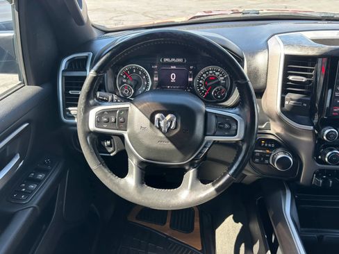 Used 2020 RAM 1500 Big Horn AWD/4WD image 9