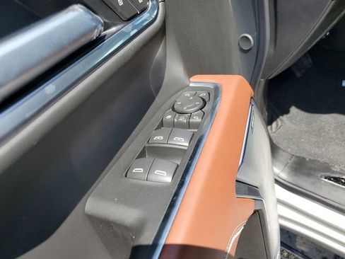 New 2026 GMC Sierra 3500 Denali Ultimate AWD/4WD image 19