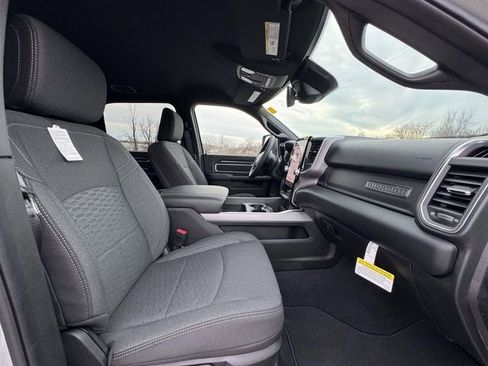 New 2026 RAM 2500 Big Horn AWD/4WD image 13