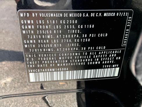 Certified 2022 Volkswagen Tiguan SE R-Line image 33