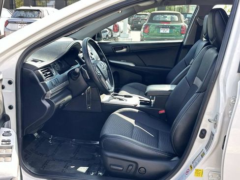 Used 2013 Toyota Camry SE FWD image 23
