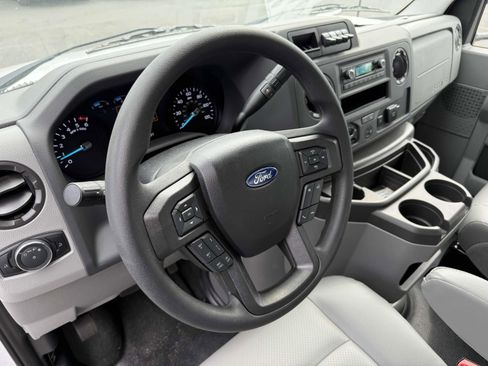 New 2026 Ford E-450 and Econoline 450 Super Duty w/ Driver's Safety Package image 10