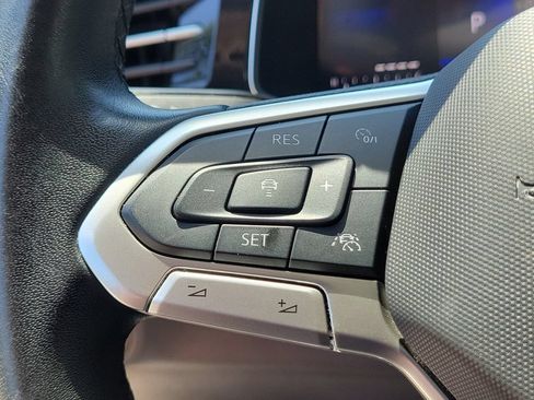 Used 2025 Volkswagen Jetta SE FWD image 22