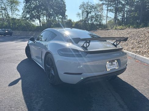 Used 2018 Porsche 718 Cayman S RWD image 4