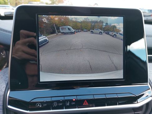 New 2026 Jeep Compass Latitude image 24