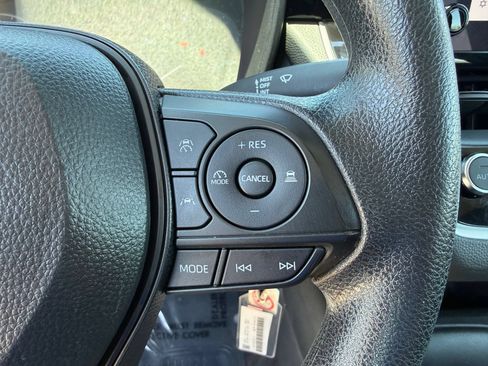 Used 2024 Toyota Corolla LE FWD image 14