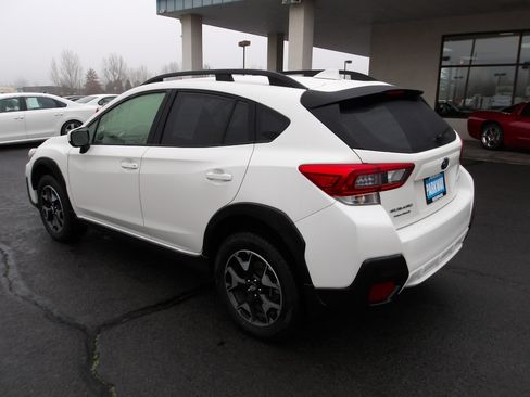 Used 2020 Subaru Crosstrek 2.0i Premium image 3