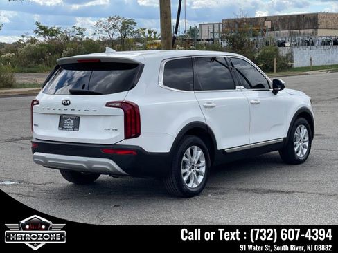 Used 2021 Kia Telluride LX image 12