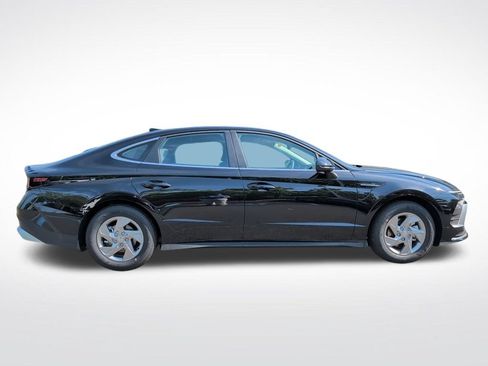 Used 2025 Hyundai Sonata SE FWD image 9