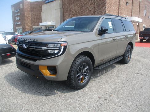 New 2027 Ford Expedition Tremor AWD/4WD image 3