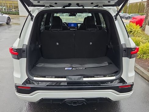 New 2026 Lexus TX 500h AWD image 16