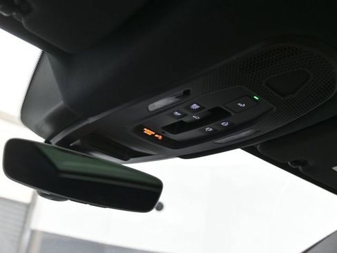 New 2025 Porsche Cayenne S AWD/4WD image 15