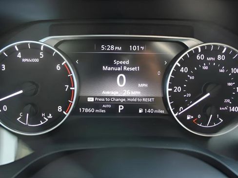 Used 2024 Nissan Rogue S image 24