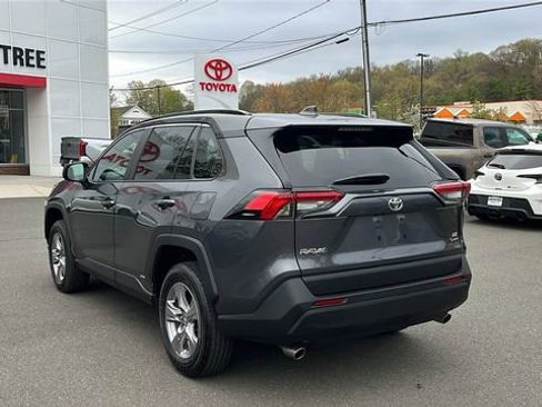 Certified 2025 Toyota RAV4 LE AWD/4WD image 4