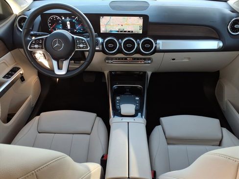 Used 2023 Mercedes-Benz GLB 250 4MATIC image 17