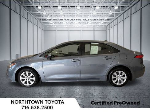 Used 2023 Toyota Corolla LE w/ Carpet Mat Package (TMS) FWD image 3