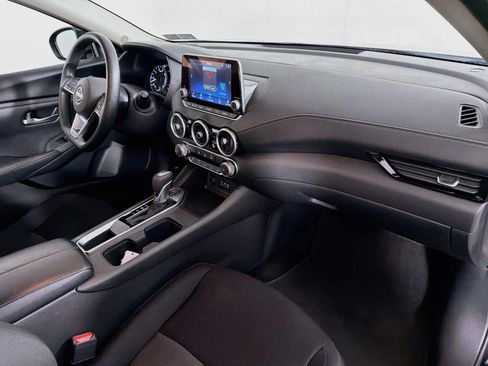 Used 2025 Nissan Sentra SV FWD image 29