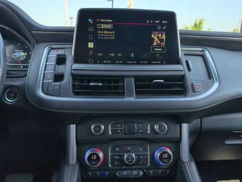 Used 2022 GMC Yukon XL SLT w/ SLT Premium Package AWD/4WD image 17