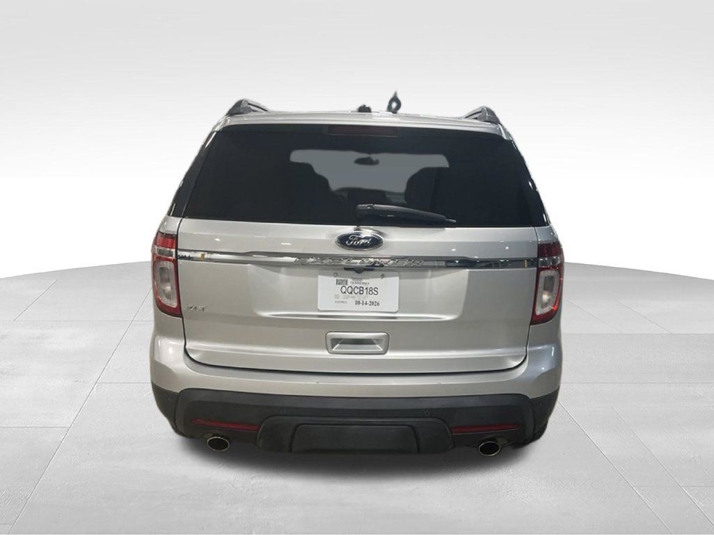 Used 2012 Ford Explorer XLT FWD image 8