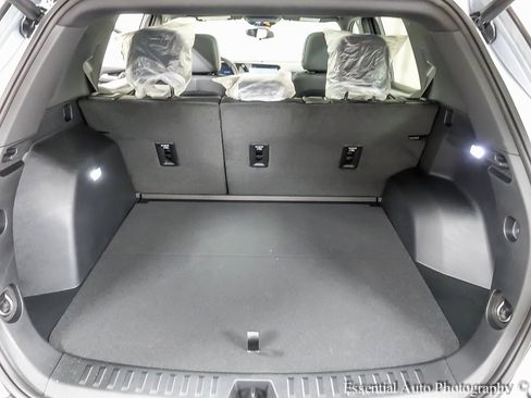 New 2026 Chevrolet Equinox RS w/ LPO, Floor Liner Package image 19