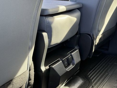 New 2026 Ford F250 XL w/ XL Chrome Package image 28