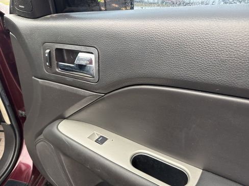 Used 2012 Ford Fusion SEL image 32