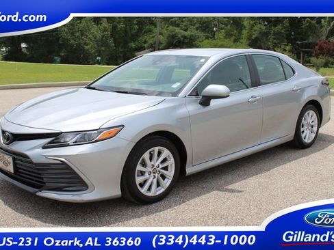 Used 2023 Toyota Camry LE FWD image 22