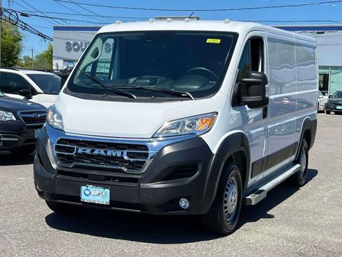 Used 2025 RAM ProMaster 2500 w/ U-Haul Equipment Group FWD image 1