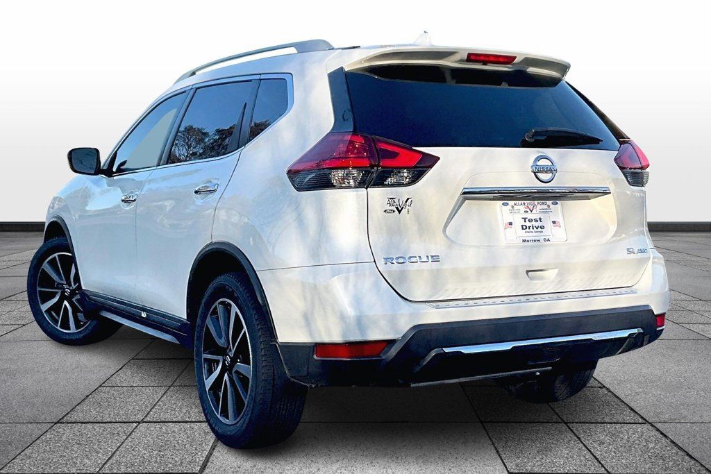 Used 2017 Nissan Rogue SL w/ SL Premium Package AWD/4WD image 12