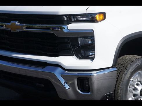 New 2026 Chevrolet Silverado 2500 LT w/ Convenience Package image 19