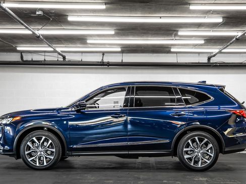 Certified 2023 Acura MDX FWD w/ Technology Package image 2