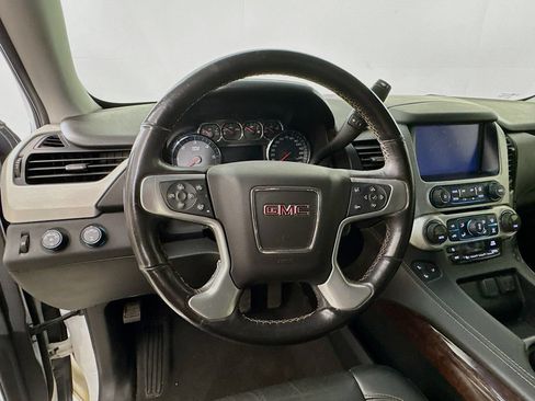 Used 2020 GMC Yukon XL SLT AWD/4WD image 12