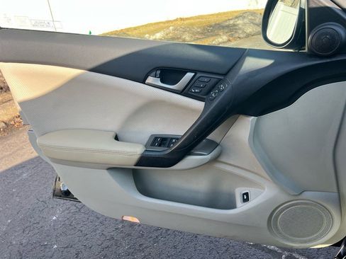 Used 2010 Acura TSX Sedan image 30