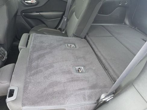 Used 2016 Jeep Cherokee Latitude w/ Safety/Convenience Group image 48