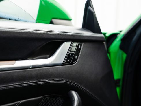 Used 2021 Porsche 911 Turbo S image 24