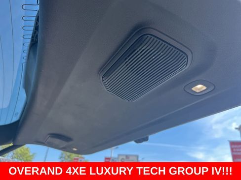 Used 2022 Jeep Grand Cherokee Overland w/ Luxury Tech Group IV image 33