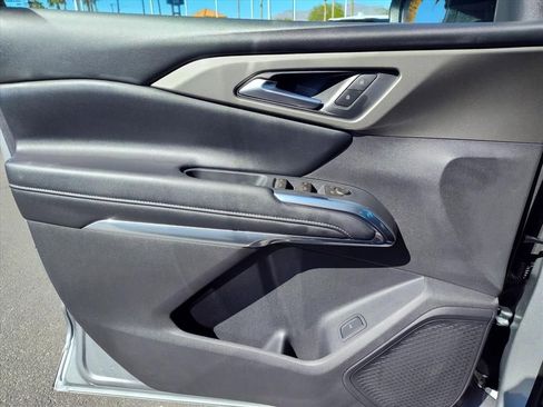 New 2026 Chevrolet Traverse LT w/ Midnight/Sport Edition FWD image 9