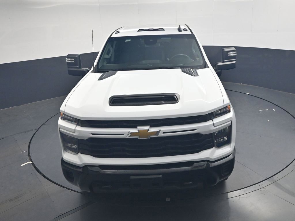 Used 2024 Chevrolet Silverado 2500 Custom AWD/4WD image 36