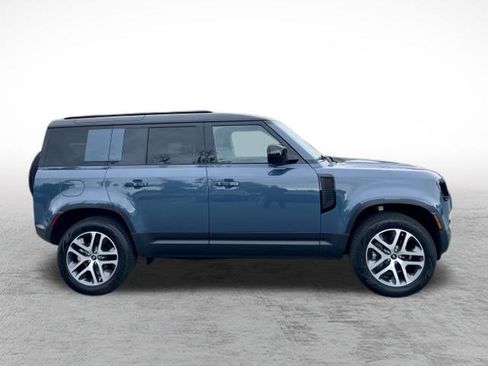 Certified 2025 Land Rover Defender 110 S AWD/4WD image 4
