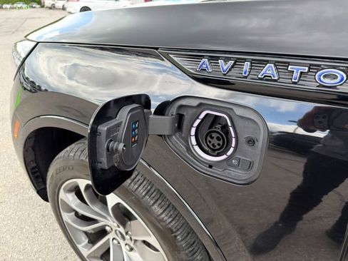 Used 2023 Lincoln Aviator Grand Touring AWD/4WD image 15