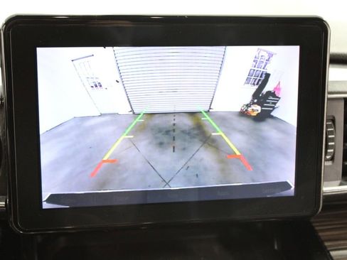 Used 2023 Ford Explorer Limited image 35