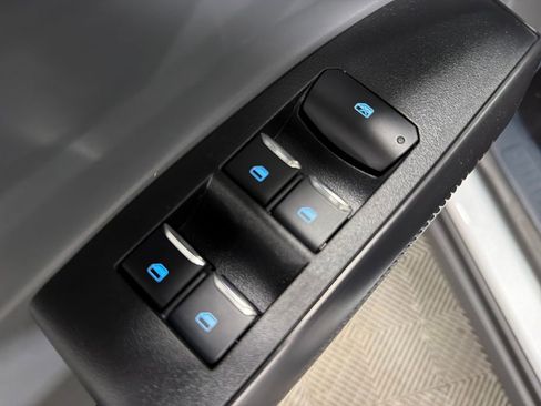 New 2026 Ford Maverick XL image 16