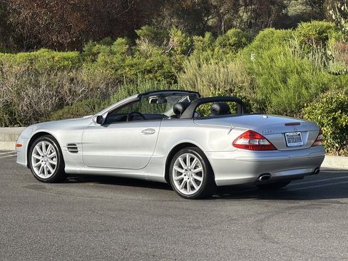Used 2008 Mercedes-Benz SL 550 image 4