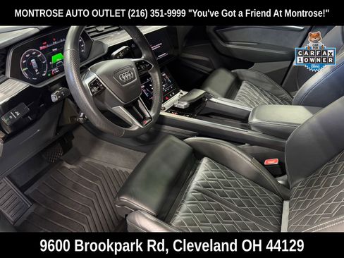 Used 2022 Audi e-tron S Premium Plus image 14