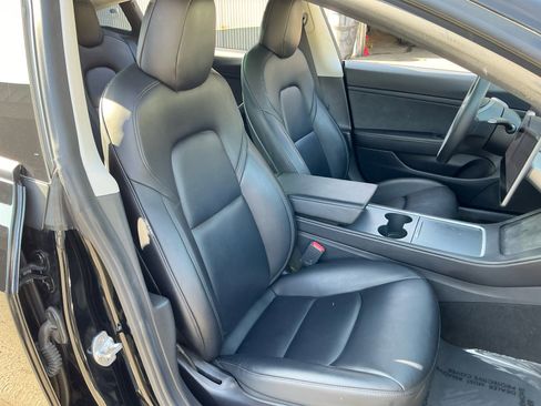 Used 2021 Tesla Model 3 Standard Range Plus image 20