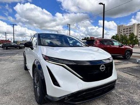 Certified 2023 Nissan Ariya FWD image 2