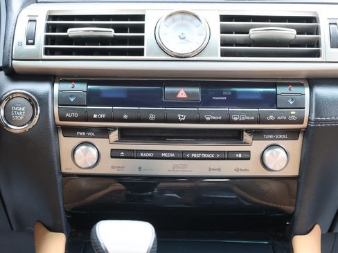 Used 2014 Lexus LS 460 AWD w/ F Sport Package image 21