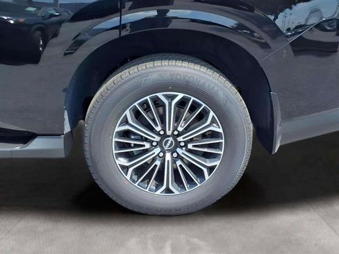 New 2026 Nissan Armada SL w/ Captain's Chari Seat Package image 9