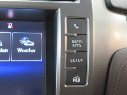 Used 2015 Lexus GX 460 w/ Premium Package image 43