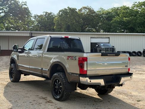 Used 2017 Ford F250 King Ranch w/ King Ranch Ultimate Package image 5